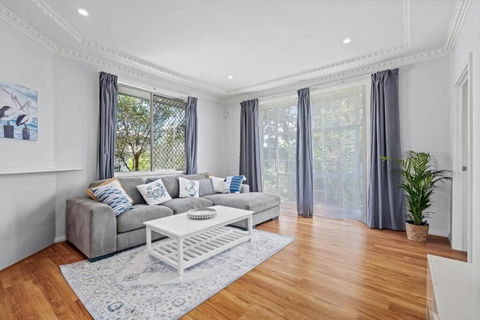 NEW Sailors Cove Pet Friendly - Accommodation Nelson Bay 0