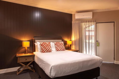 Nightcap At Archer Hotel - Accommodation Nelson Bay 0