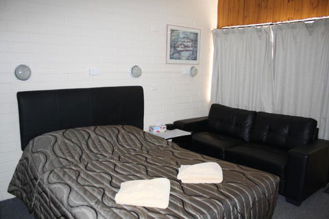 Nhill Oasis Motel - Accommodation Nelson Bay 2