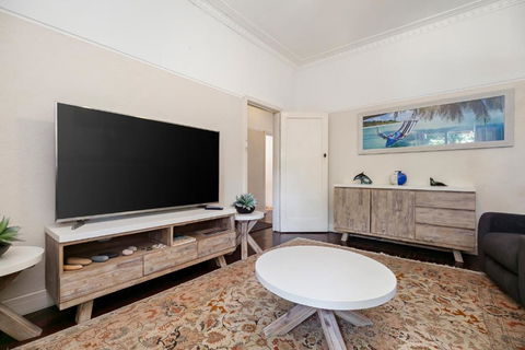 North Beach Cottage By Swan Bnb Management - Nelsons Bay Accommodation 0