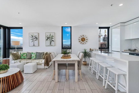 OPUS Apartment - Beach At Your Doorstep Short Walk To Light Rail - Nelson Bay Accommodation.com 3