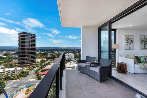 OPUS Apartment - Beach At Your Doorstep Short Walk To Light Rail - Nelson Bay Accommodation.com 1