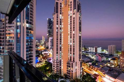 OCEAN VIEW APARTMENTS - Circle On Cavill - Self Contained & Privately Managed - Accommodation Nelson Bay 1