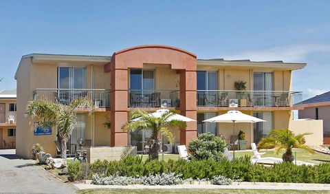 Ocean View Motel - Nelsons Bay Accommodation 3