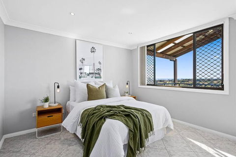 Ocean-View Retreat For Family Getaways - Accommodation Nelson Bay 0