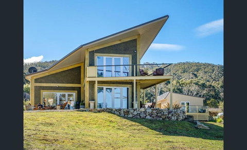 On The Huon River - Accommodation Nelson Bay 0