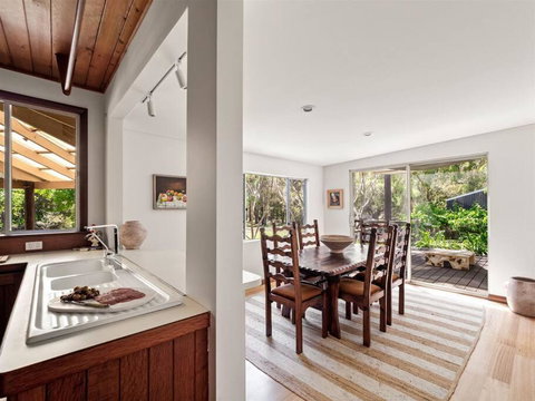 Orchard Homestead Countryside Retreat - Accommodation Nelson Bay 2