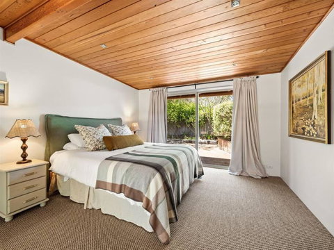 Orchard Homestead Countryside Retreat - Accommodation Nelson Bay 1