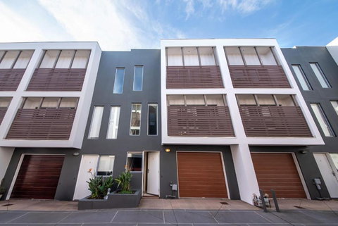 Page Seven By Property Mums - Accommodation Nelson Bay 3