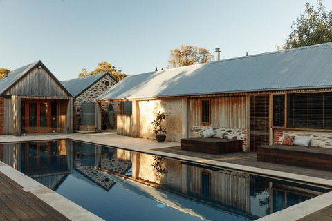 Pago Middleton - Accommodation Nelson Bay 3