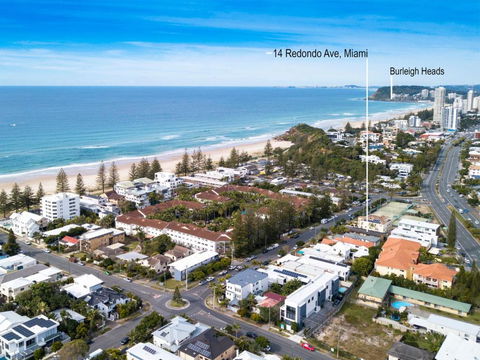 PALMA - Couples Beach Shack! - Accommodation Nelson Bay 2