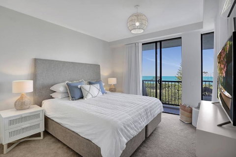 Panoramic Ocean View 2 Bed 2 Bath - Accommodation Nelson Bay 1