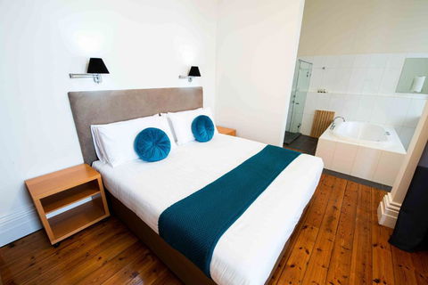 Park Hotel - Accommodation Nelson Bay 2