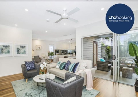 Park Avenue Townhouse Retreat Brisbane Sleeps 10 - Accommodation Nelson Bay 0