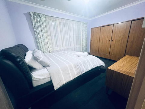Peaceful And Tranquil Get-away Home - Nelsons Bay Accommodation 3