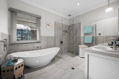 Peaceful Country Getaway - Accommodation Nelson Bay 2