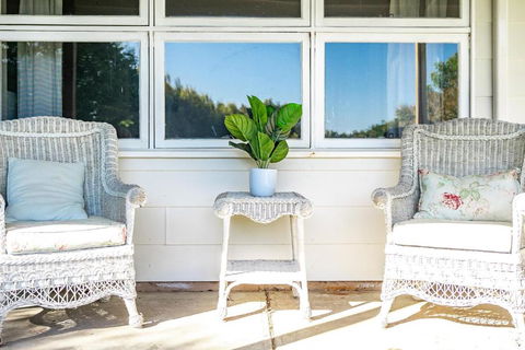 Peaceful Seaside Cottage - Accommodation Nelson Bay 1