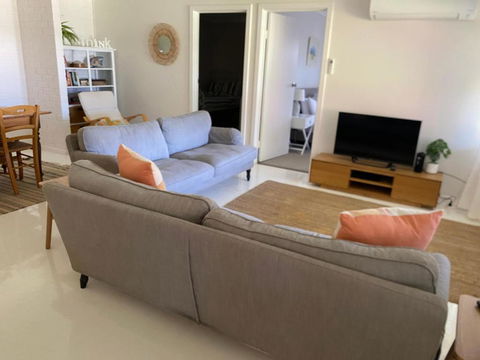 Peaceful Seaside Cottage - Accommodation Nelson Bay 3