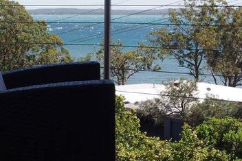 Pollys View 117A Government Road with Accommodation Nelson Bay