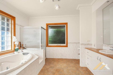 Perfect Entertainer-s Home With Pool - Accommodation Nelson Bay 2