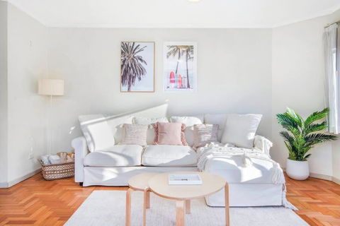 Perfect Manly Retreat, In The Heart Of Manly, Family & Couple Friendly Apartment With CAR SPOT - Accommodation Nelson Bay 1