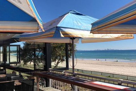 PET FRIENDLY & Super Central Retro Beach Pad! - Accommodation Nelson Bay 2
