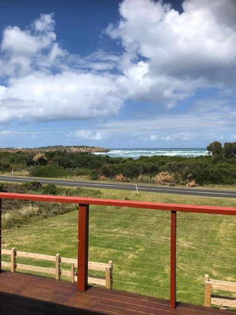 Peterborough Beach House - Accommodation Nelson Bay 3