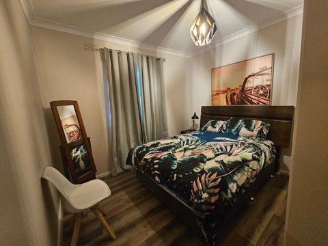 Phoenix House - Accommodation Nelson Bay 0