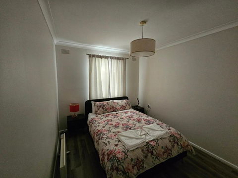 Phoenix House - Accommodation Nelson Bay 3