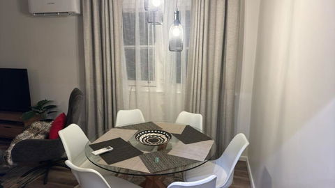 Phoenix House - Accommodation Nelson Bay 1