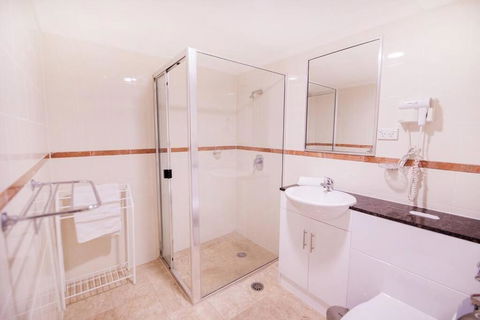 PI702 - Ideally Located Sydney CBD - Accommodation Nelson Bay 3