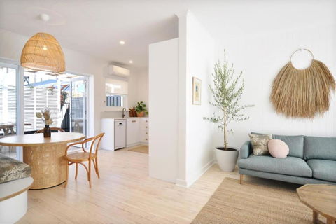 Pine At Arlos Glenelg South - Accommodation Nelson Bay 3
