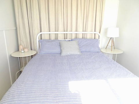 Pink Door By The Seashore - Nelsons Bay Accommodation 3
