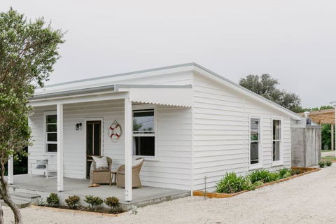 Port Cottage On The Great Ocean Road - Accommodation Nelson Bay 0
