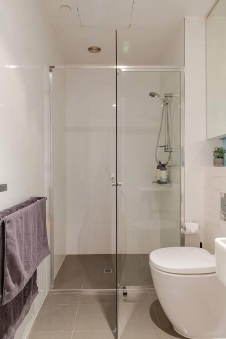 PORT MELBOURNE - A Stay At The Bay - Accommodation Nelson Bay 1
