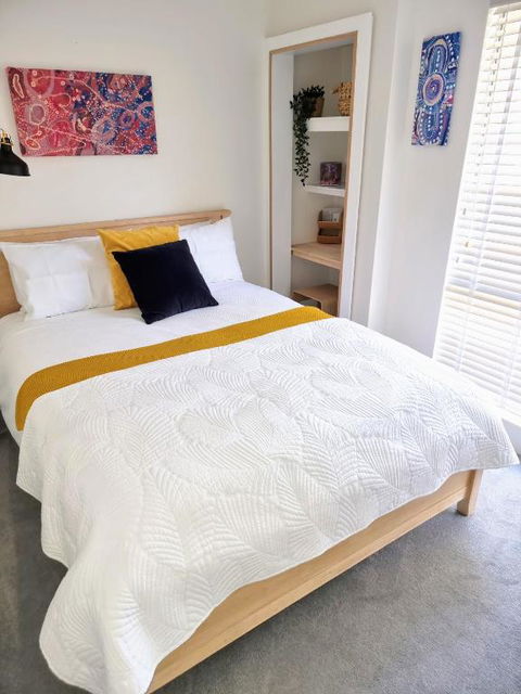 Queen Bed Apartment- No Sharing, Your Very Own Space - Nelsons Bay Accommodation 0