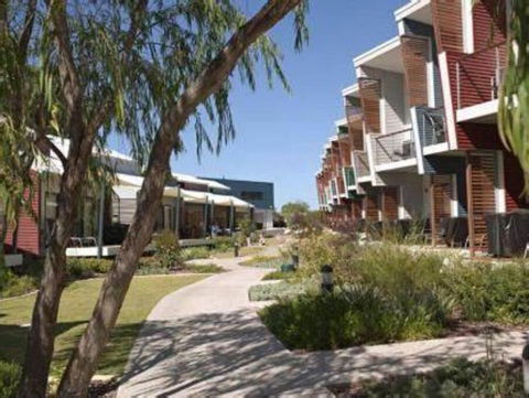 Preston Beach Retreat - Apt 7 - Nelsons Bay Accommodation 3