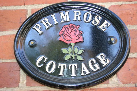 Primrose Cottage - Accommodation Nelson Bay 0