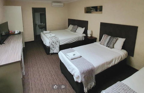 Prince Of Wales Hotel, Bunbury - Accommodation Nelson Bay 2