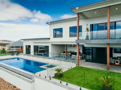 Pure Heaven - Accommodation Nelson Bay 1