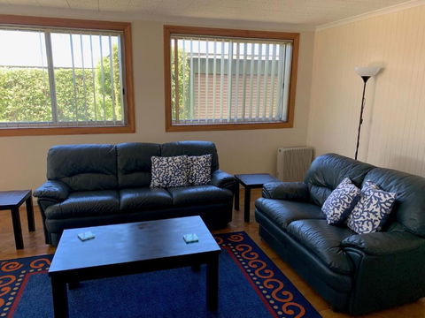 Quaint Hideaway - Accommodation Nelson Bay 3