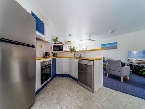 Quality Esplanade Apartment - Nelson Bay Accommodation.com 2