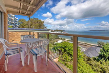 Quarterdeck 5 Panoramic Water Views And Close To Town with Accommodation Nelson Bay