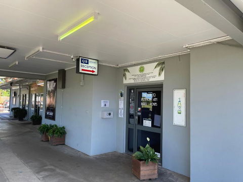 Queens Beach Hotel - Accommodation Nelson Bay 1