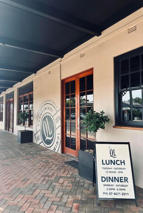 Queensland Hotel - Accommodation Nelson Bay 2