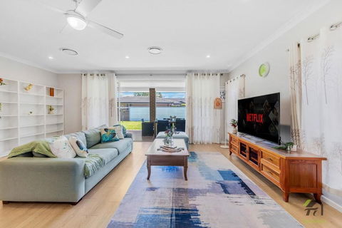 Quiet And Warm 4 Bedrooms In Hornsby - Accommodation Nelson Bay 0