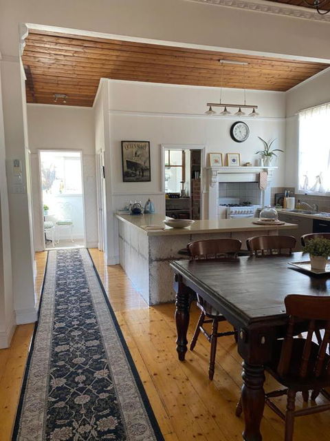 R&R Blue Diamond Luxury Cottage Maryborough, Vic - Accommodation Nelson Bay 3