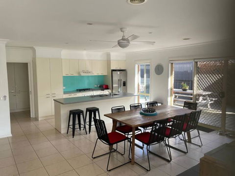 R&R By The Bay In Prime Location - Accommodation Nelson Bay 3