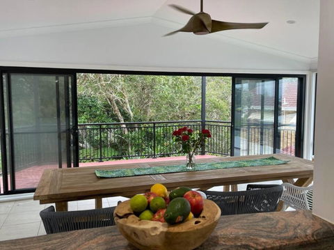 Rainbow Beachhouse - Deluxe, Pristine Location - Accommodation Nelson Bay 2