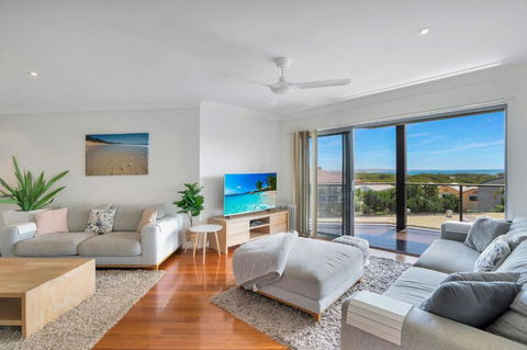 Rainbow Towers 2 Rainbow Beach - Accommodation Nelson Bay 2